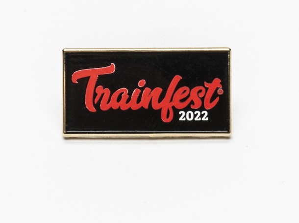 Fr 2022 wird, zum Sonderpreis, ein PIN fr das TRAINFEST 2022 im OnlineShop angeboten. Hier sind die Farben Schwarz - fr den Black Friday? - und Rot dominierend. 