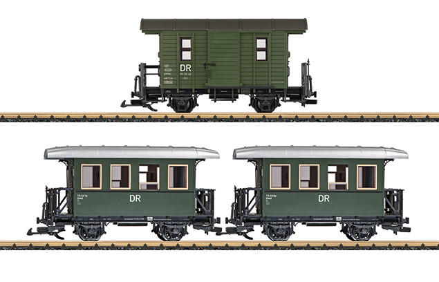 LGB Neuheit 2014 - Nummer 39079 - DR Wagenset, bestehend aus zwei Personenwagen - zweiachsig - und einem Fakultativwagen 