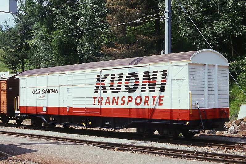 LGB Neuheit 2014 fr Clubmitglieder: Kuoni Gterwagen in Holzbauweise mit Stahltre