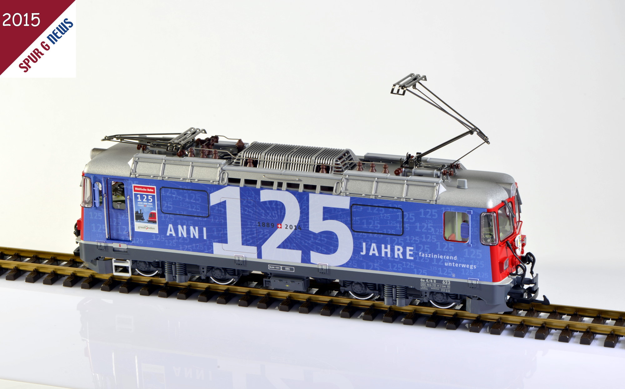 Kein Druckfehler beim Original und beim Modell! Auf der linken Seite der Ge 4/4 II 125 Jahre RhB Lok, also Fhrerstand II gegen die Fahrtrichtung, steht "ANNI 125 Jahre" faszinieren unterwegs.