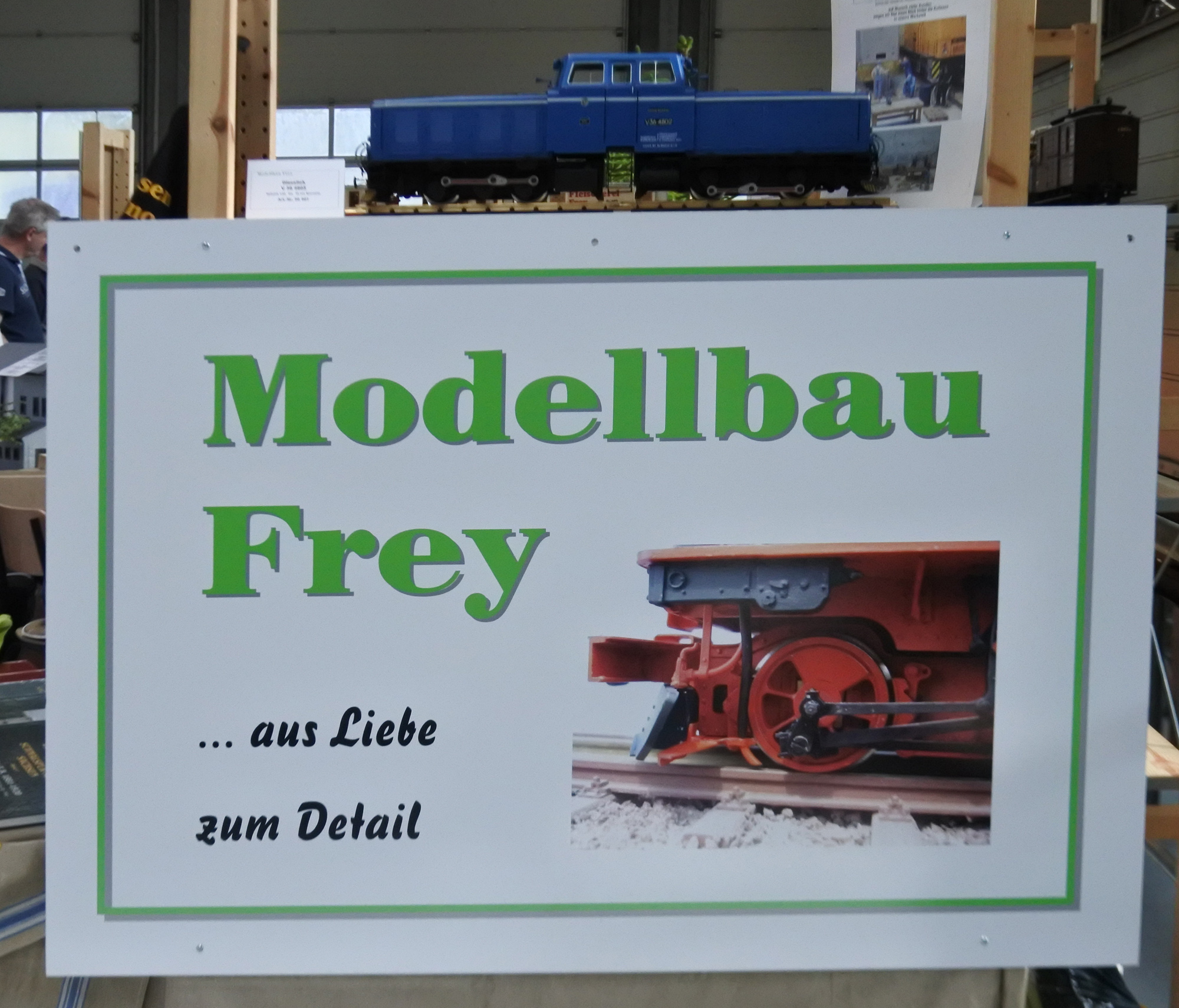 ... aus Liebe zum Detail zeigt Modellbau Frey in der Fahrzeughalle in Jöhstadt Neuheiten, aber auch Details, Zubehör und vor allem Nostalgiefahrzeuge aus dem Eigenbau. 