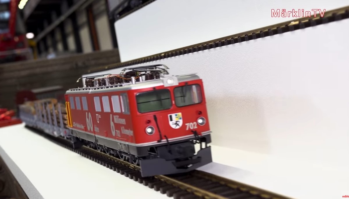 Ge 6/6 II der RhB - Modell Art. Nr. 22061 von LGB. Hier ein Ausschnitt von der Prsentation im November in Landquart auf dem YOUTUBE Kanal von 