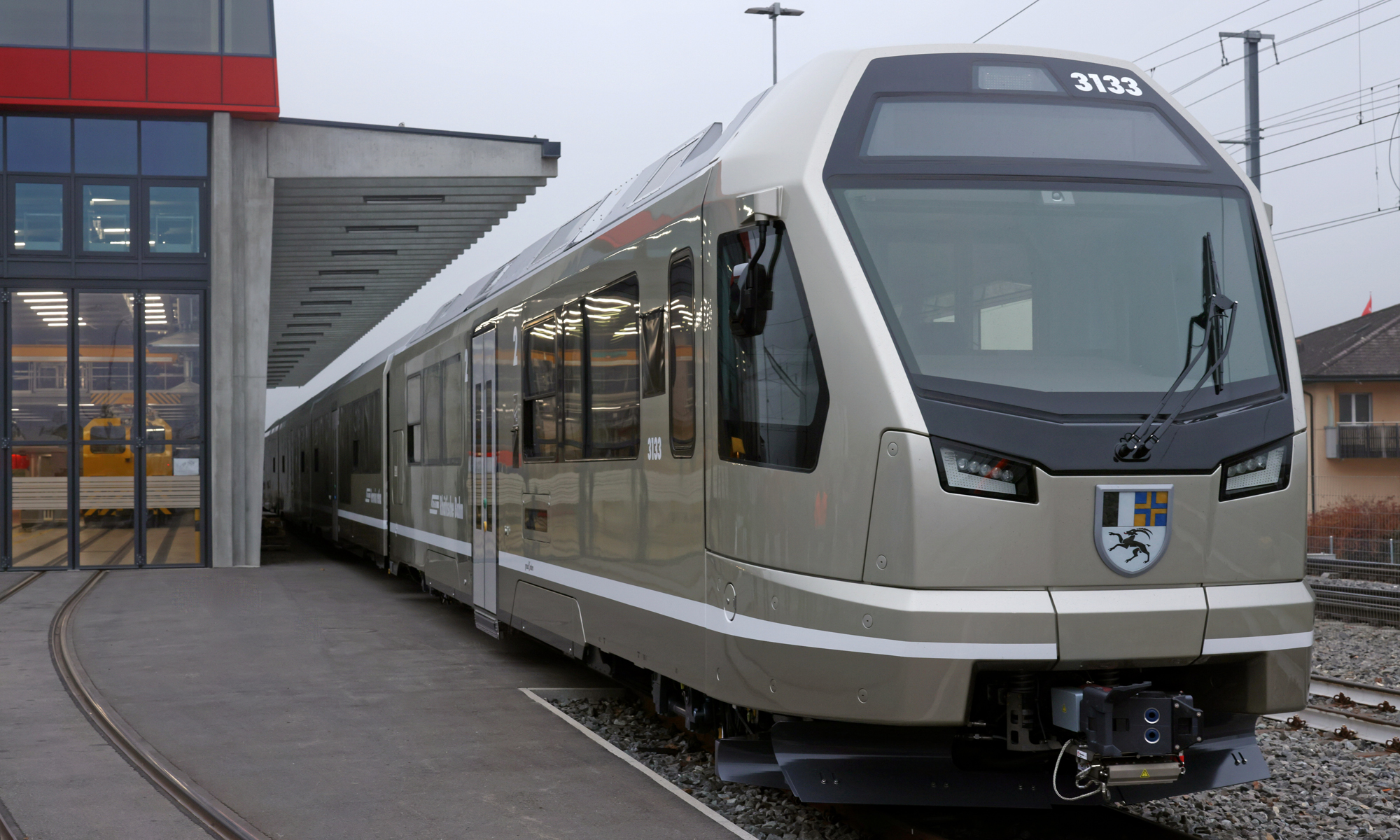 Der Jubilumszug Capricorn Nr. 3133 der RhB. Kommt dieser auch als Neuheit 2022 von LGB als Modell? Angekndigt ist ja die Formenneuheit fr 2022 der Capricorn Nr. 3113. (Foto der RhB von der Taufe des Capricorn in Landquart) 