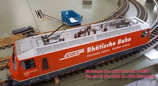 Video aus der Montage in Ungarn der Ge 4/4 III - LGB Art. Nr. 21430. 