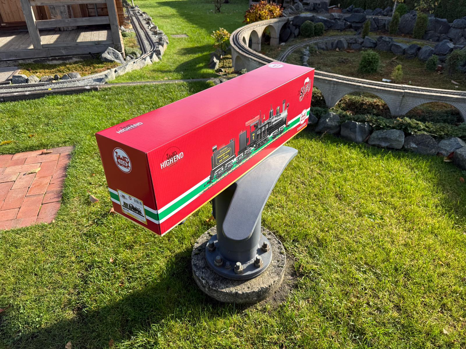 ausgeliefert: die Shays von LGB - Artikelnummern 26801, 26802, 26803, in der Metallausfhrung. 