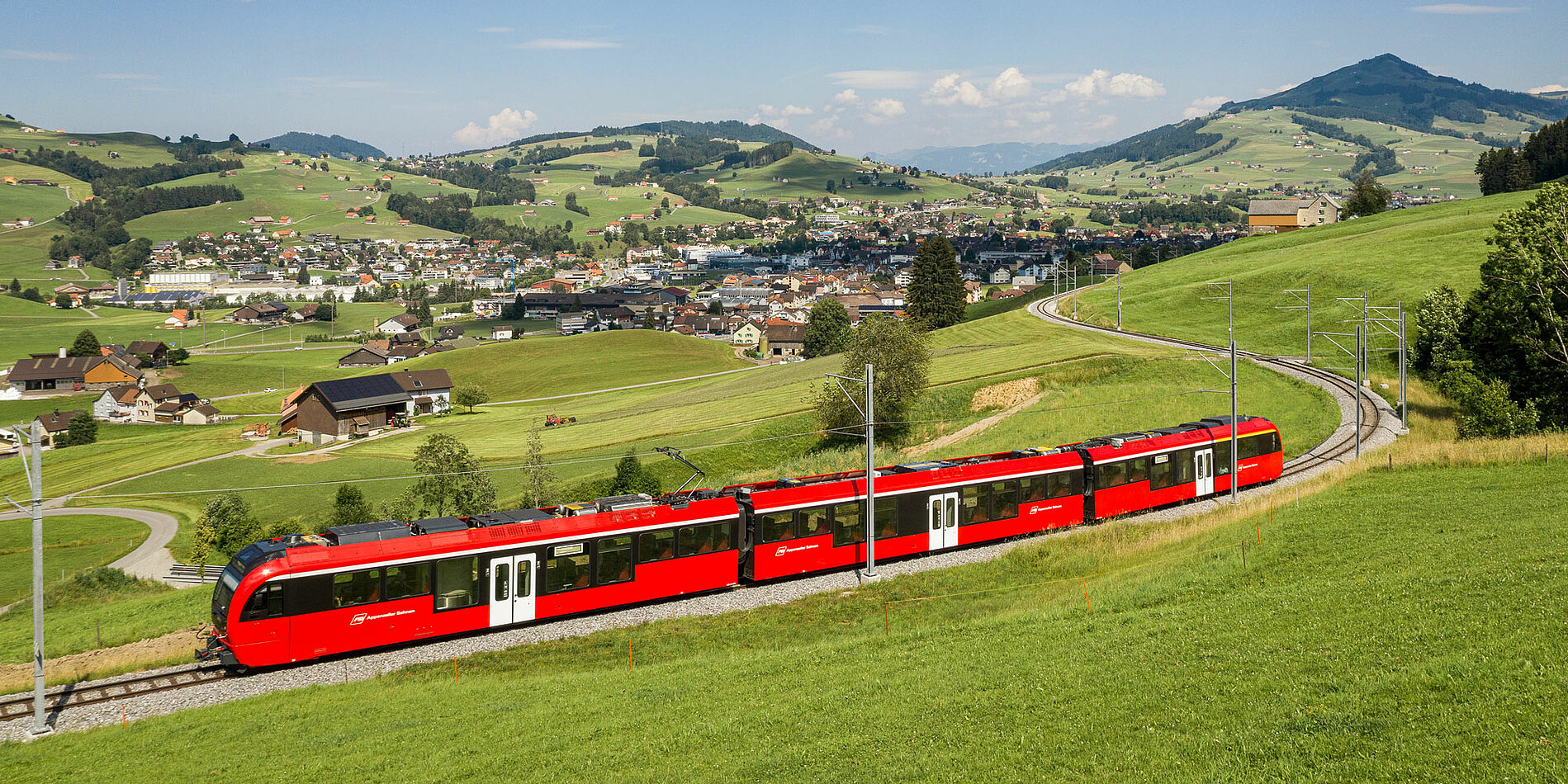 Die rote Bahn im Appenzellerland.  WebSite www.appenzell.ch