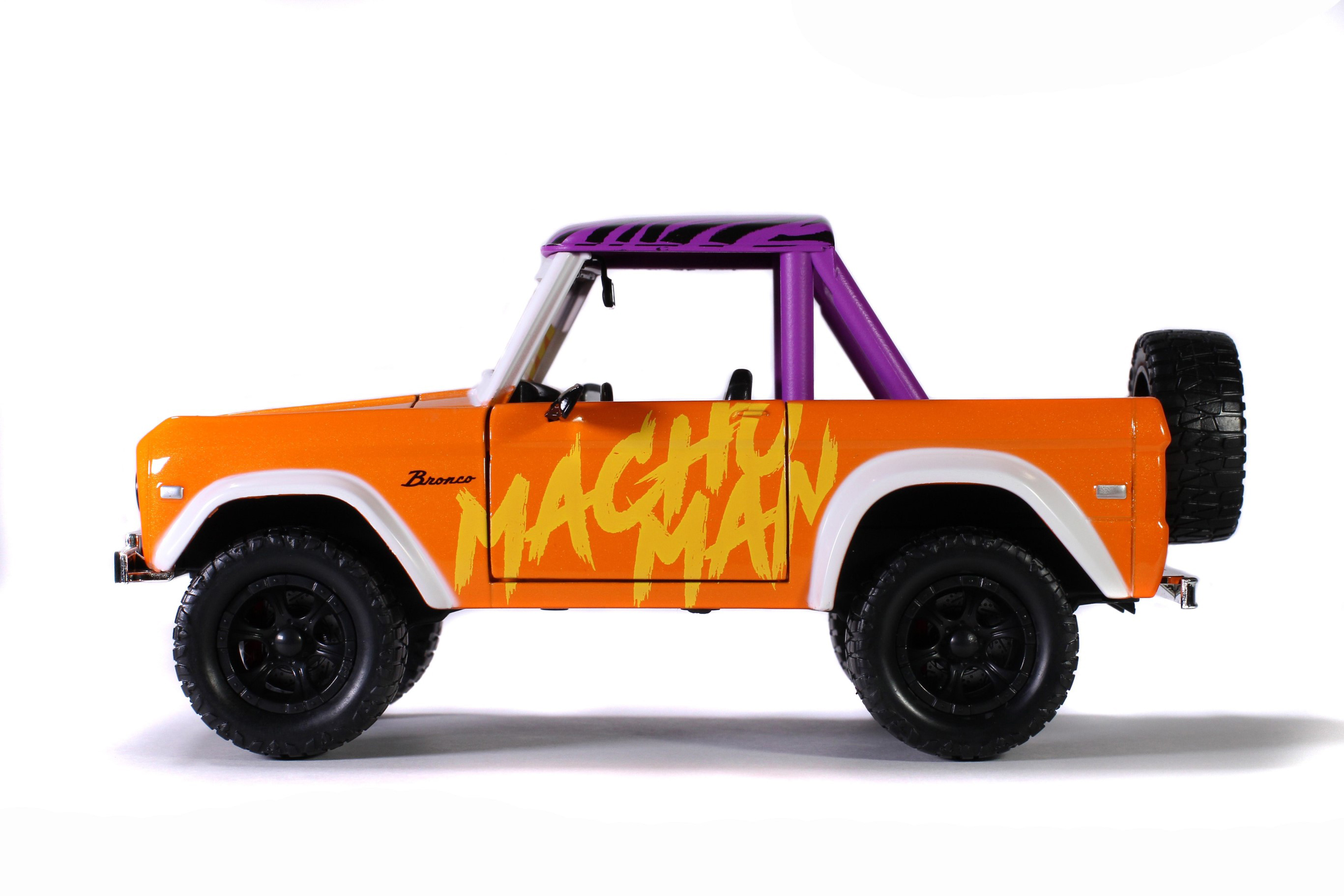 JADA Gelndewagen - Ford Bronco fr den Macho Man , Randy Savage, aus dem Jahre 1973 