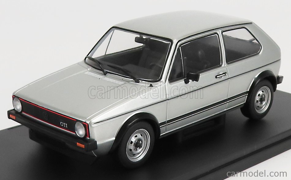 VW, Volkswagen, VW GTI, Baujahr 1976, Golf GTI 1.6, silber, Stahlfelgen, groe Frontlippe, Zierrahmen um Khlergrill