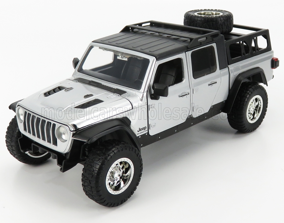 Jeep - Wrangler Gladiator 2020. Fertigmodell, silber, JADA 31984. Silber in Langversion fr die Filmserie Fast and Fourios 9. 