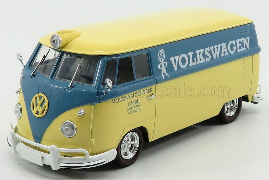 VW T1 Bus - Lieferwagen - Sondermodell - Dieses Fahrzeug hat auf dem Dach eine dritte Leuchte oder vielleicht ein frhes Warnlicht oder einen Scheinwerfer zur Ausleuchtung bei Reparaturen. Der blaue Anstrich mit dem Volkswagen Schriftzug und dem VW Mnnchen ist ja schon bekannt. Diese "gelbe Version" ist uns noch nicht unter gekommen. Nett anzusehen sind auch die verchromten Felgen und die weien Stofnger mit den Chromeinstzen. 