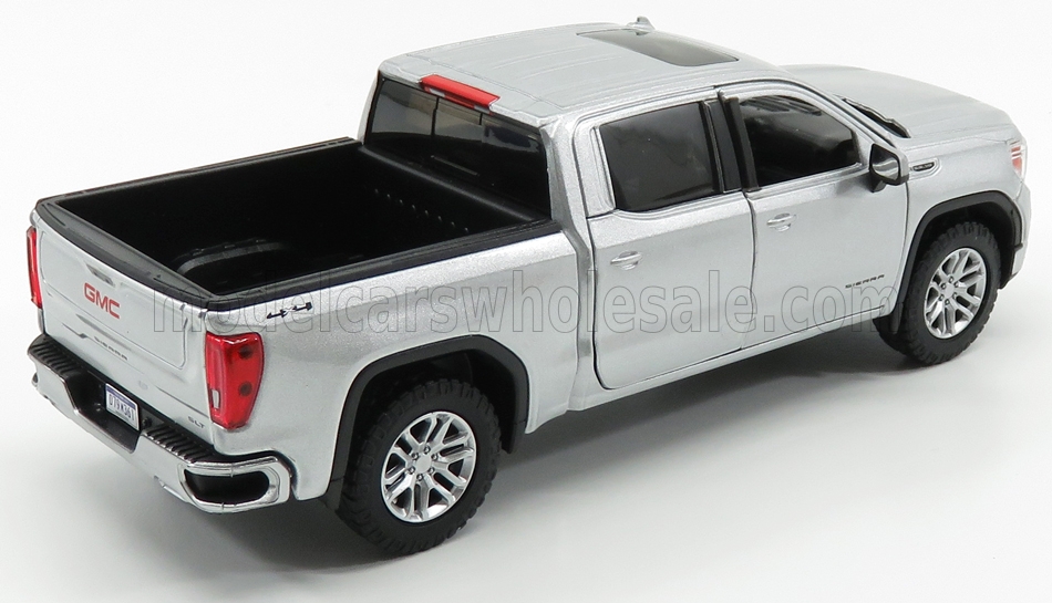 GMC, Sierra 1500 SLT, Doppelkabine, Baujahr 2019, silber, Modellauto 1:27, Motor Max