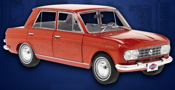 Edicola 1/24 - Datsun Bluebird 410 TIZOC 1964 in rot. Epoche III - mit Kunststoffvitrine. Die-Cast Model in 1:24, MEXCOLL24014