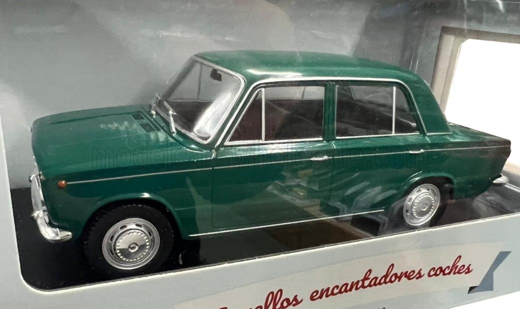 FIAT (Seat) 125 L - 1969 in grn - Epoche III, Mastab 1:24 von EDICOLA