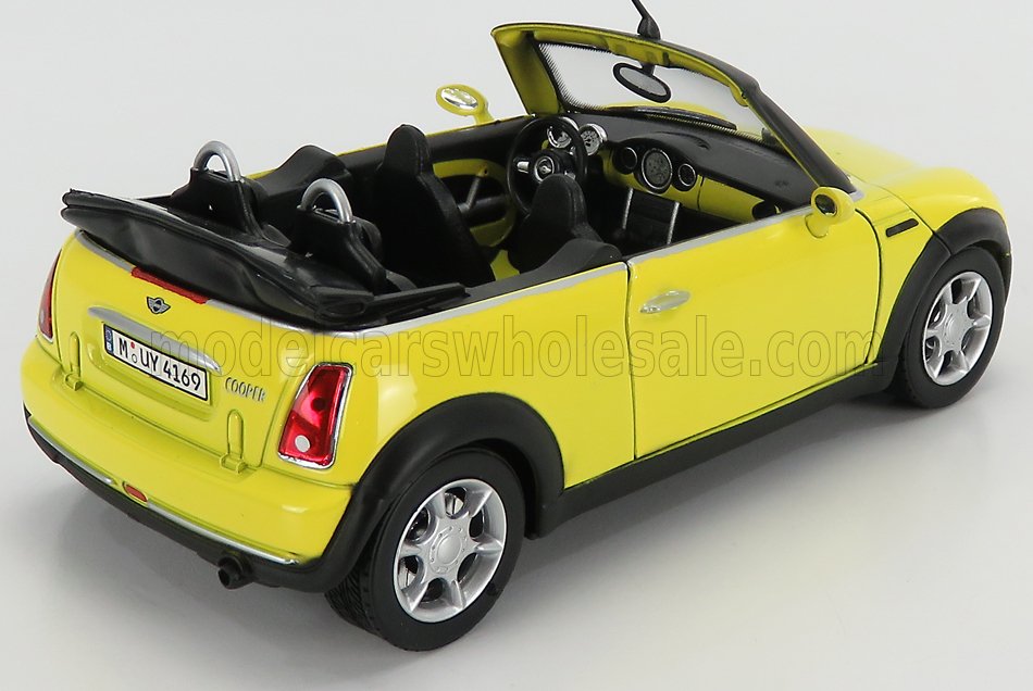 Rückansicht: Hongwell - 1/24 - Mini-Cooper Cabriolet offen aus 2004 in Gelb - C125-076 - die cast