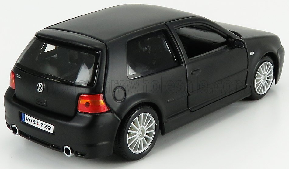 Maisto Volkswagen R 32 Golf 2002 - schwarz - Art. Nr. 31290Z