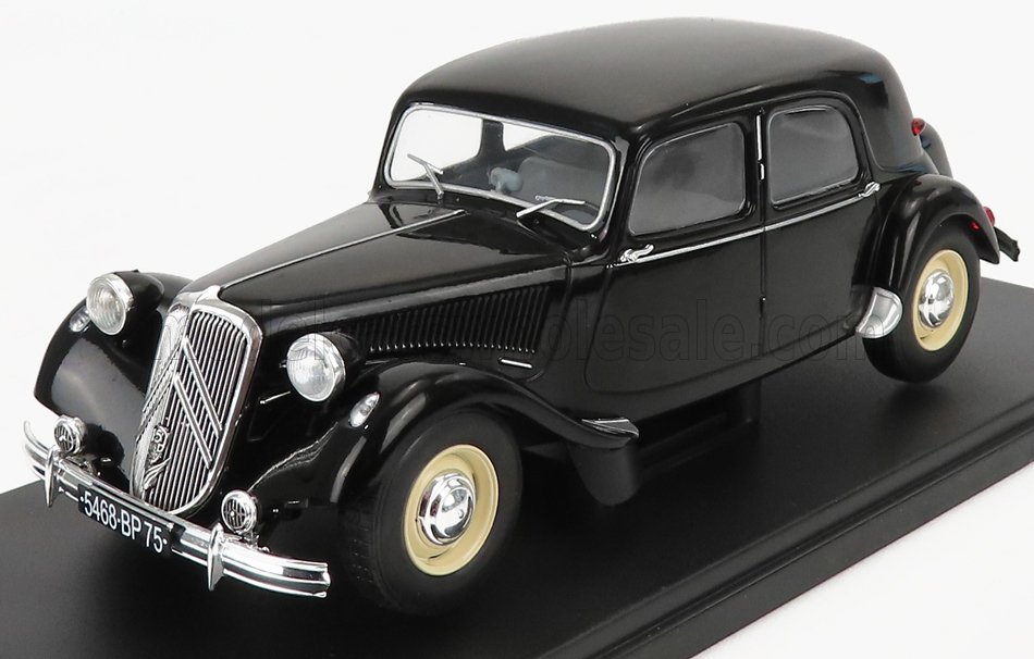 Citroen, Citroen 15 SIX Traction, Baujahr 1952, schwarz, Citroen-Collecton-Hachette, 1:24