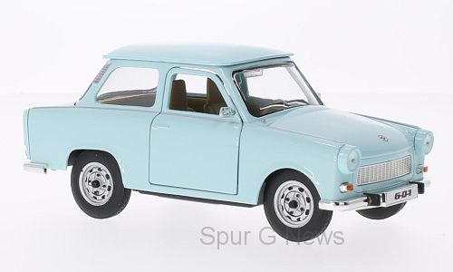 Trabant 601 in hellblau von Lucky Diecast im Masstab 1:24 fr die Gartenbahn