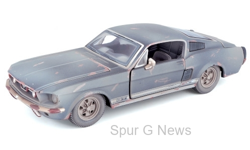 Neuausliefertung - Ford Mustang GT Fastback, schwarz, Scheunenfund mit Alterungsspuren, 1967