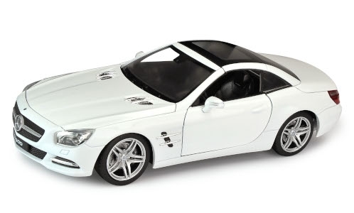 Neuausliefertung Januar 2021 - Mercedes SL 500 (R231), weiss, Dach geschlossen, 2012