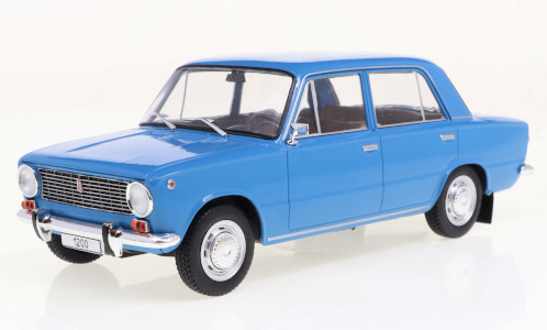 WhiteBox, Lada 1200, blau