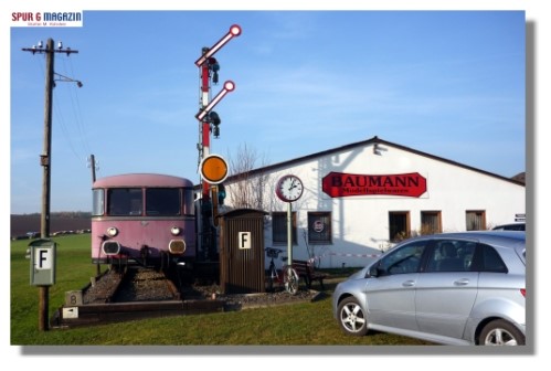 Der legendre rote Schienenbus vor der Lagerhalle ist verkauft, das Signal abgebaut und die Sommerfeste eingestellt. 