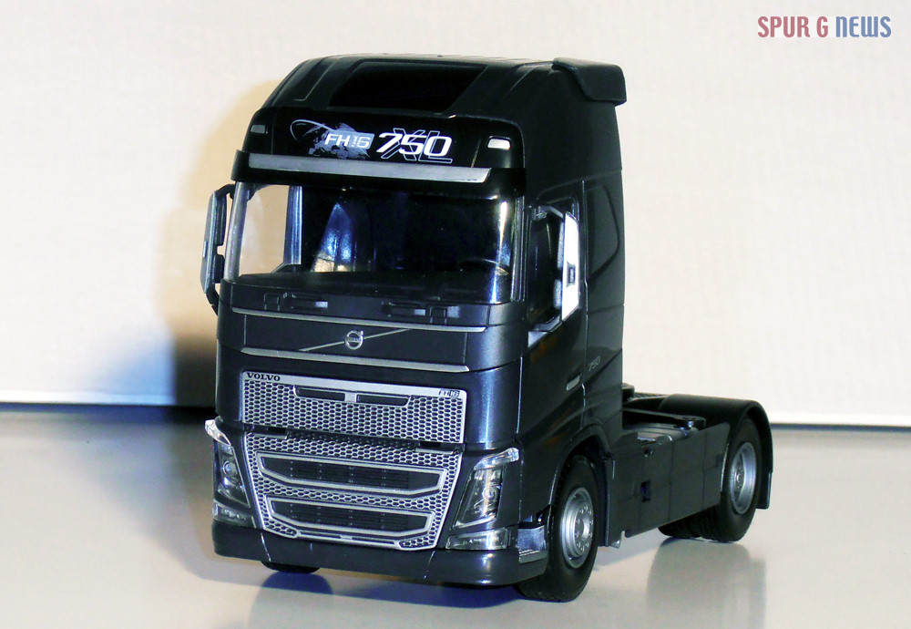 Emek 81103 - 1:24 Volvo F16 750 - Zugmaschine fr die Gartenbahn