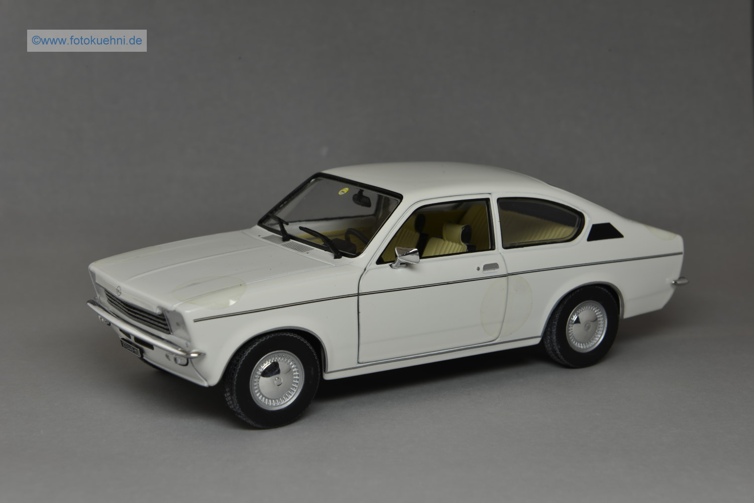 Opel Kadett C Coupe - Modellauto fr die Gartenbahn, Mastab 1:24