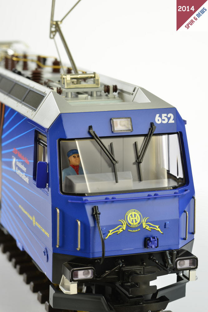 Ge 4/4 III von LGB mit Sonderlackierung HC Davos von KISS Modellbahnservice