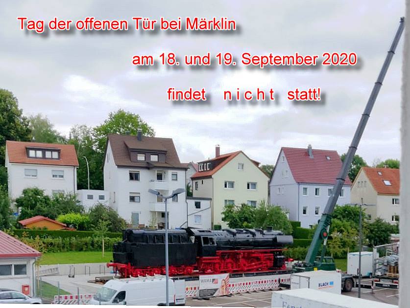 So sieht es heute, 29. Juni 2020, auf dem Parkplatz vom  aus. Die Dampflokomotive wurde hergerichtet und hat ein neues Farbkleid erhalten. Sicherlich fehlen noch Details, aber das Schmuckstck ist bereit fr die Erffnung des Mrklineums.