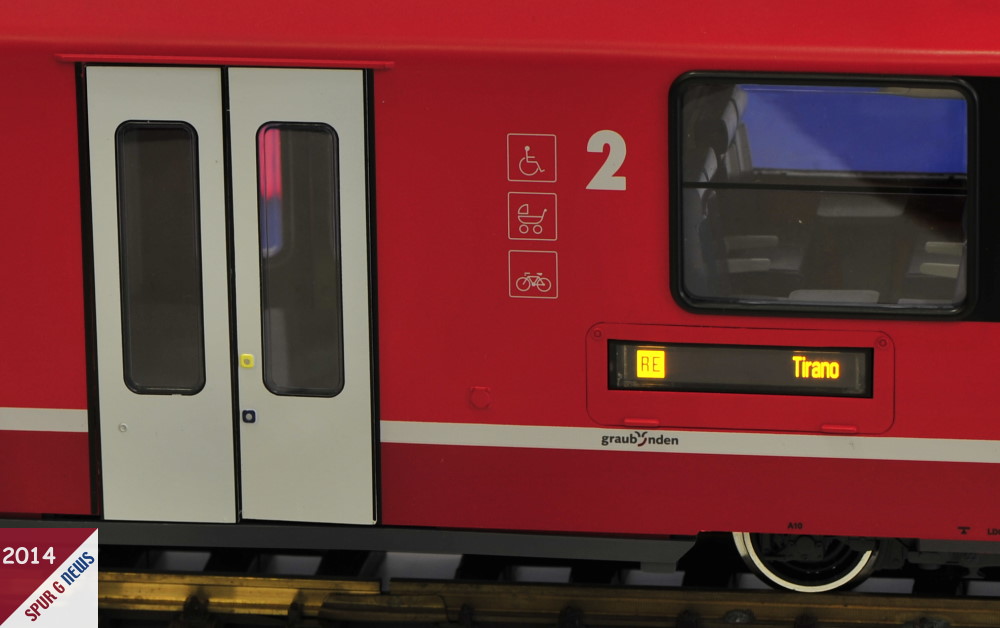 Massoth - Zug Ziel Display - Hier ist der Endbahnhof des Allegra Triebzuges Tirano in Italien. 