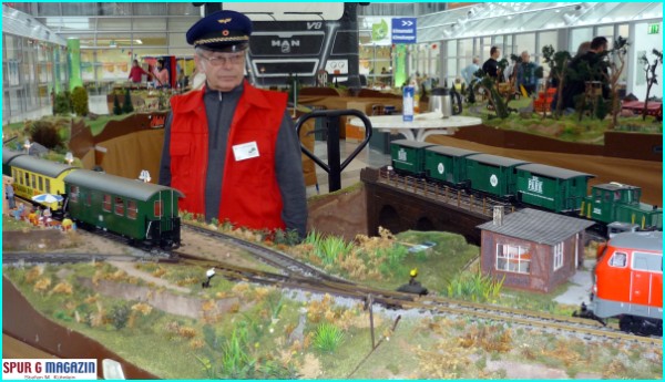 Auf der Anlage der "Gartenbahner Sdwest e.V." aus Pirmasens in der Mnchner Messe im "Atrium" 1. OG.  Hier wurden Neuheiten und schne Zugkombi-nationen gezeigt. 