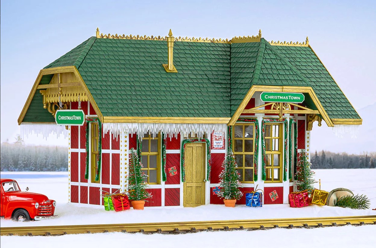 G Scael Gebäude: PIKO Art. Nr. 62268 - Christmas Town Bahnhof - bausatz