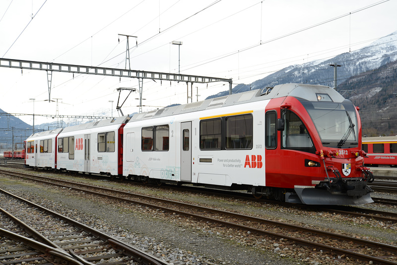 erste ffentliche Sichtung - ABB Allegra 3512 der RhB in Landquart am 12.01.2015. 