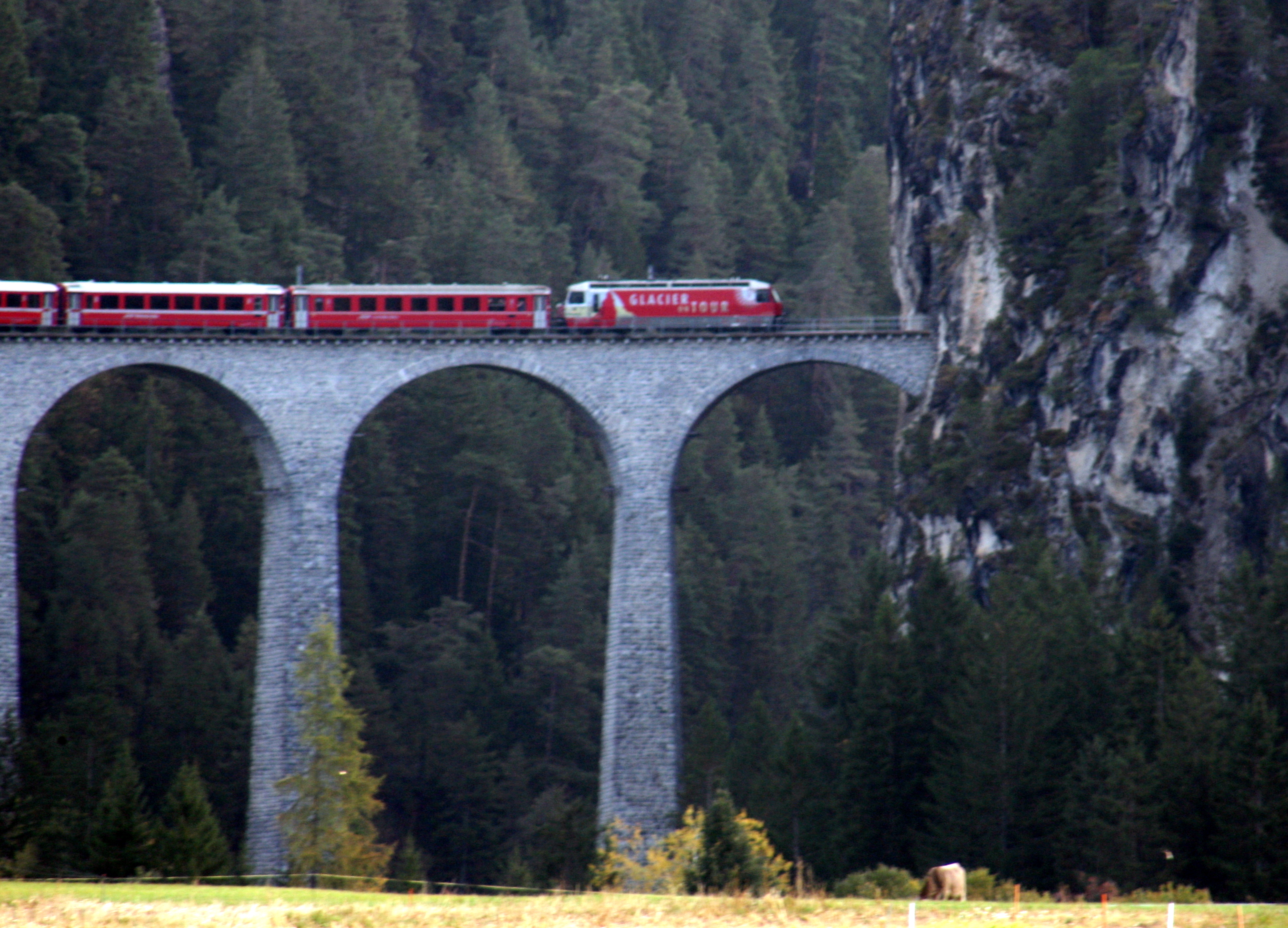 Bild mit Ge 4/4 III Glacier on Tour am 15. Oktober 2016 - Foto: Michael Daut, Nrnberg