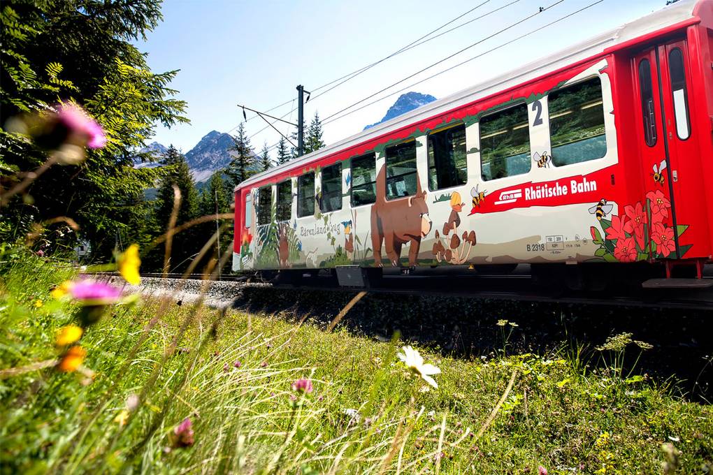 Hier geht es zum Bericht ber den Brenlandexpress der RHB. 