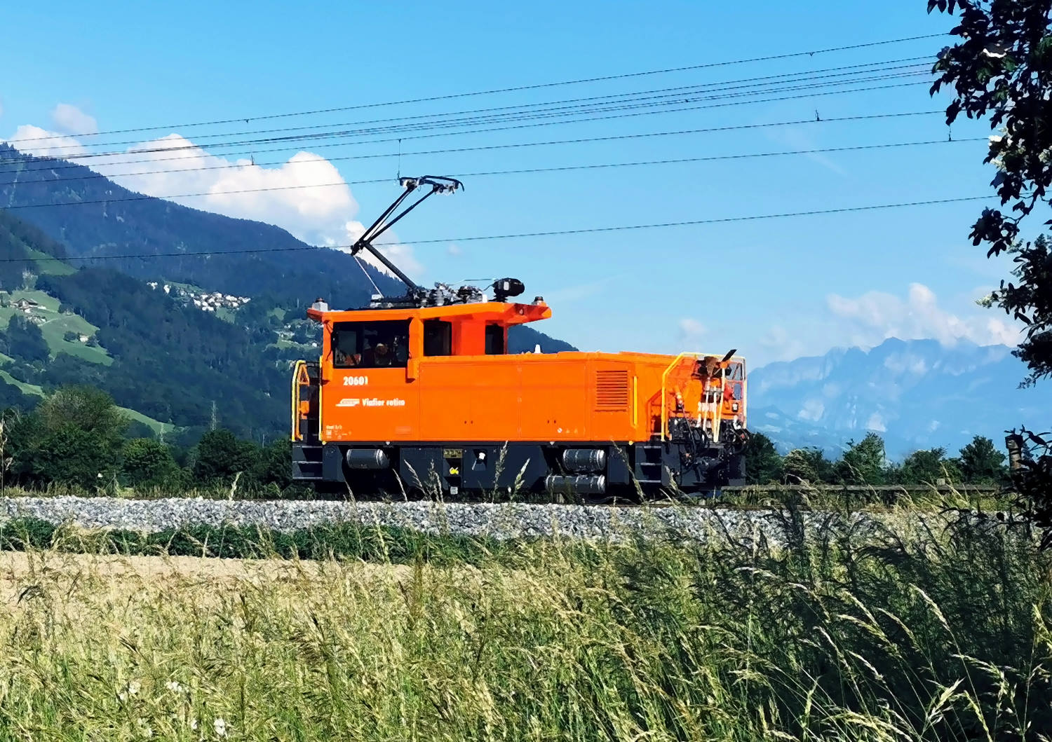 bergabe der Rangierlokomotive Geaf 20601 an das Rangierteam Chur. 