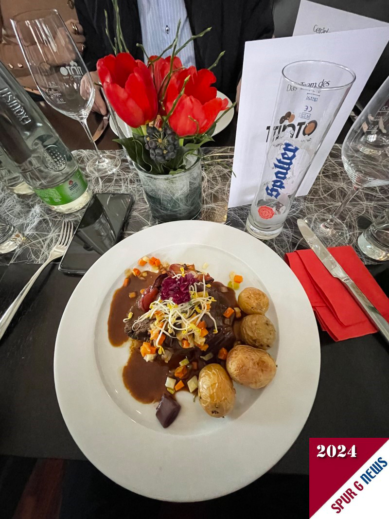 Zum Abschluss der Hauptpressekonferenz hat die Spielwarenmesse e.G. die geladenen Journalisten und Fotografen zu einem drei Gnge Men ins TINTO eingeladen. Es war "lecker"!