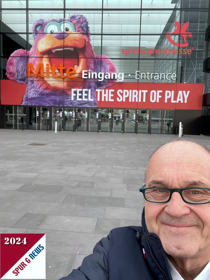 Es macht einfach Spa von der spielwarenmesse aus Nrnberg zu berichten. Wenn andere Live Stream nutzen oder sich im heimischen Sessel die Berichte auf Youtube oder Facebook ansehen, sind wir vom Spur G Magazin und den Spur G News vor Ort. Und das ab Dienstag, 30.1.2024 fr fnf Tage.