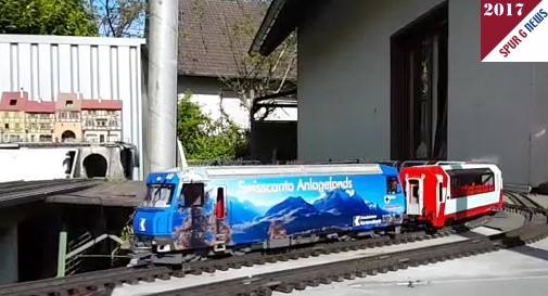 Die "Swisscanto" Lok in Aktion mit dem Glacier-Express.... Was läuft - na klar die LGB. 