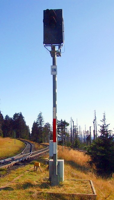 LED Lichtsignal - Hier das Original am Abzweig Gtheweg