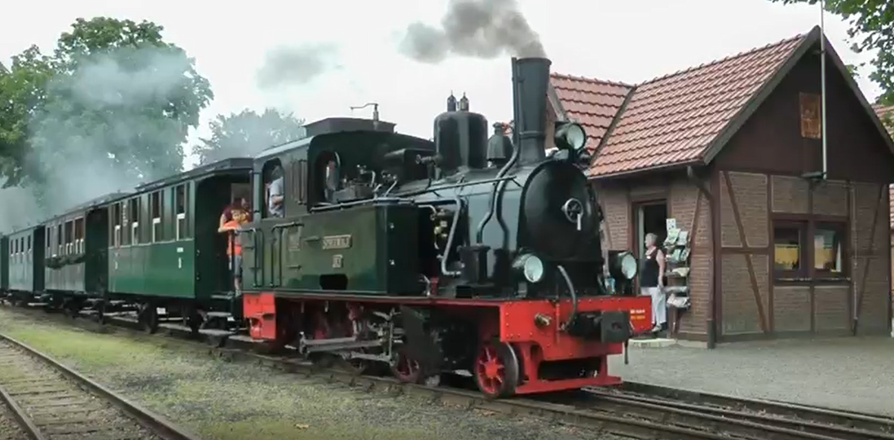 Danke an Hendrik Hauschild für den Film über die Dampflok Spreewald im Original. Das Modell von LGB - Art. Nr. 24743 - ist für April 2026 zur Auslieferung angekündigt.