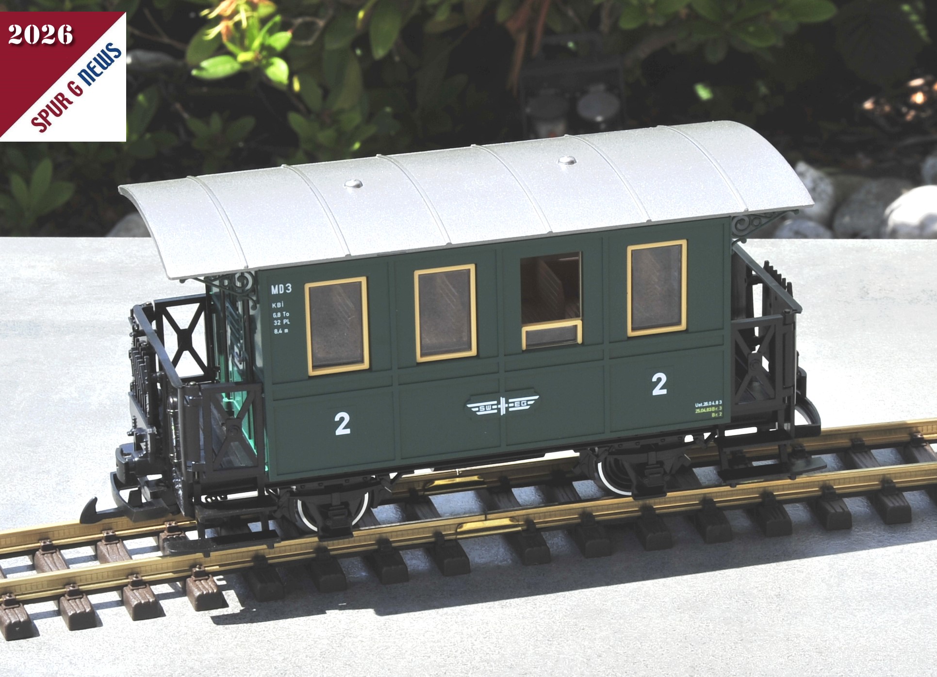 Der Personenwagen - 2-achisg - MD3 - der Jagsttalbahn aufs Gleis gestellt. 