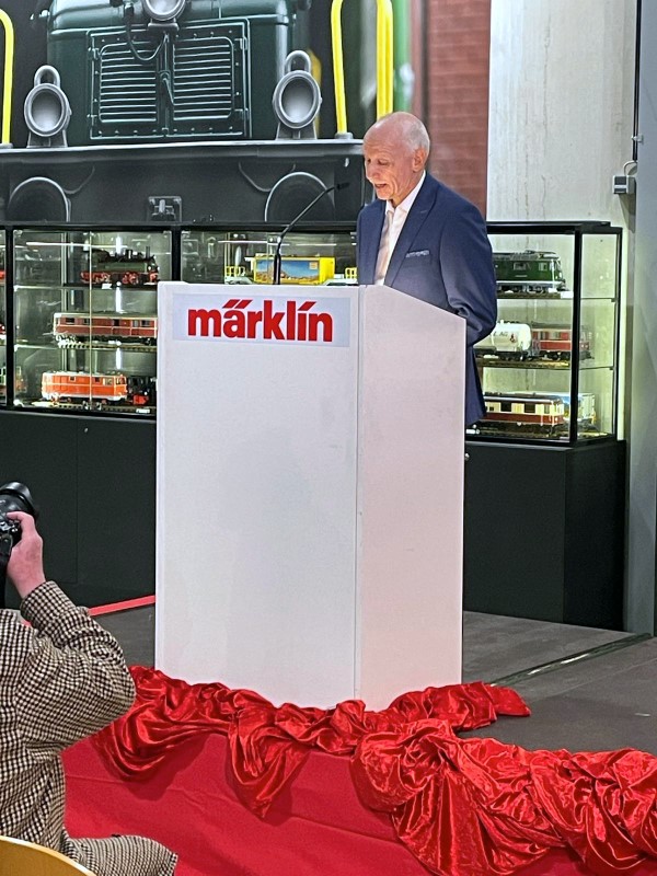 Vorstellung der Museumswagen in den Spuren Z, N, H0, Trix, I und LGB durch Wolfrad B�chle