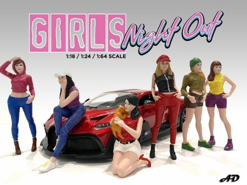 Die ersten sechs Figuren betitelt American Diorama mit "Girls Night Out" was zu Deutsch bedeutet: "Mdelsabend". Diese Figuren beleben die Gartenbahn mit neuen Motiven.