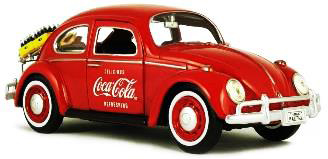 Art. Nr. 424067 - 1966 VW Käfer mit zwei Kästen Glas Flaschen auf dem Gepäckträger.