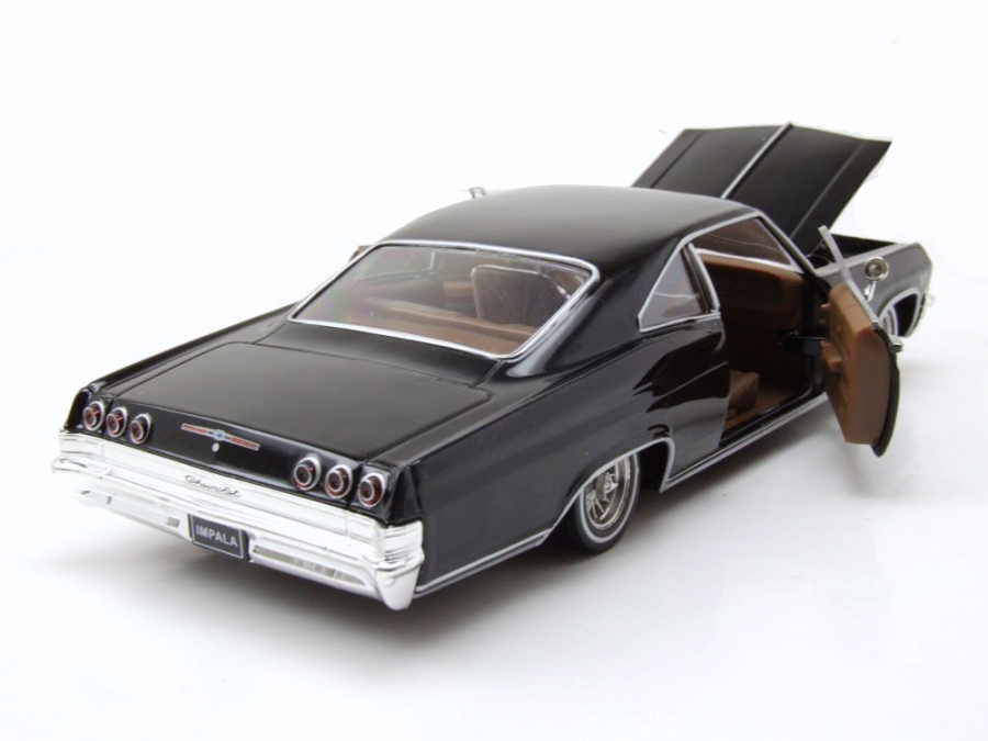 Chevrolet Impala SS 396 - Lowrider 1965, schwarz, Modellauto 1:24 , Welly, Art. Nr. WEL 22417LRSW