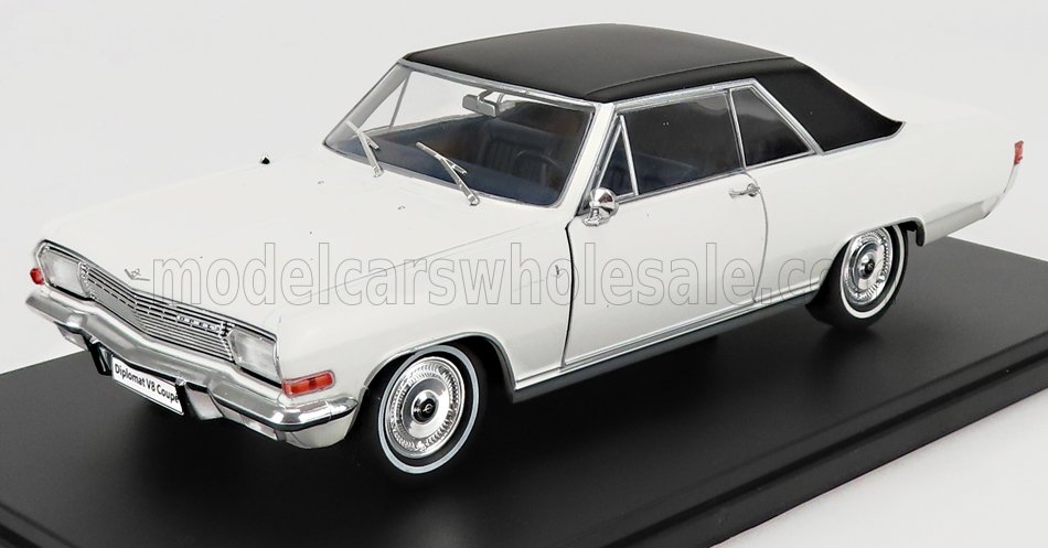 Edicola, 1:24, Mastab 1:24, Modellauto, Opel Diplomat V8 Coupe, V8 , wei, schwarz, die-cast, Hachette-Opel-Kollektion