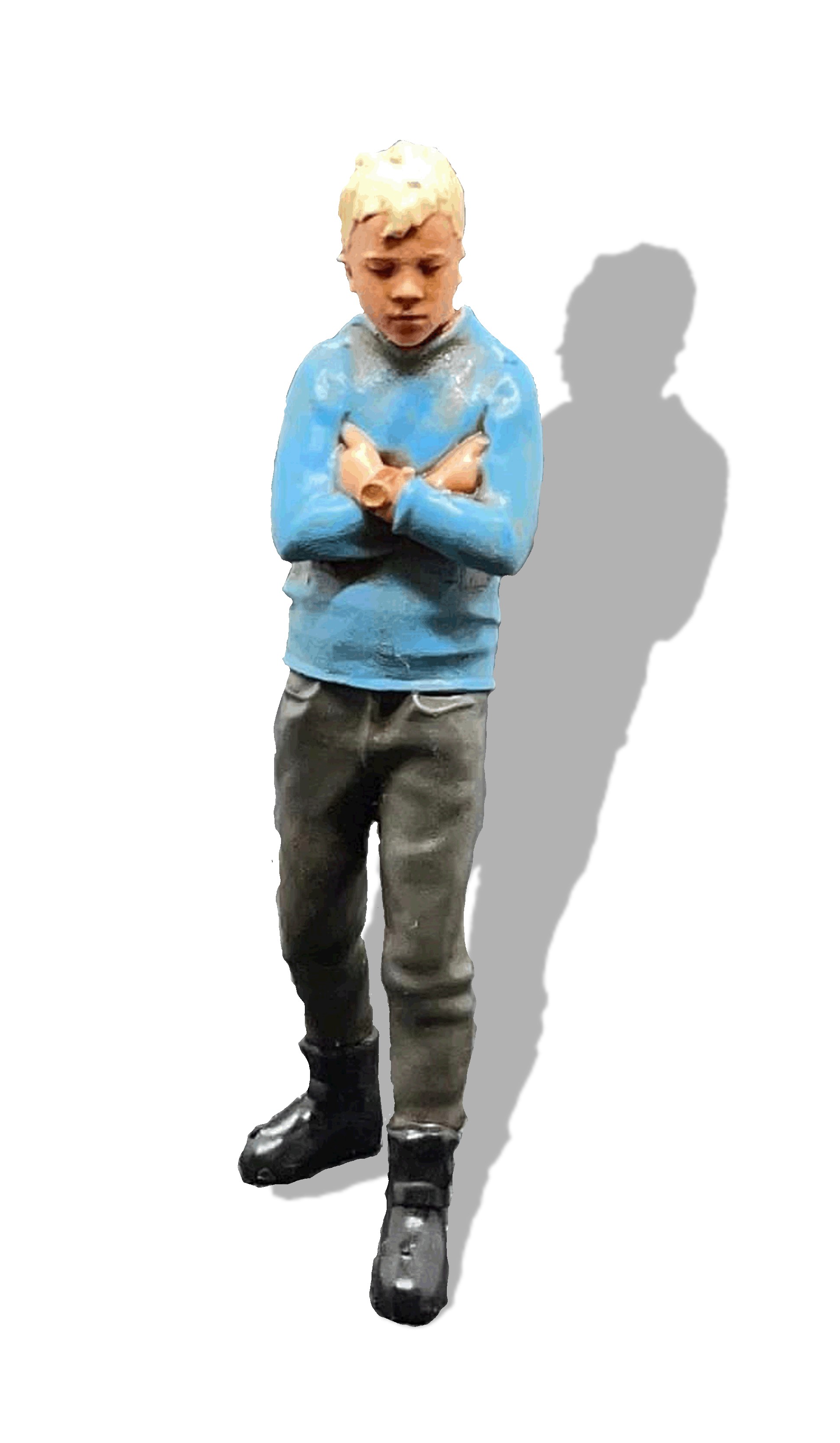 "blonder Junge mit verschrnken Armen" - Kind 2 - neue Figur von Volker Bauer, Figurendesign