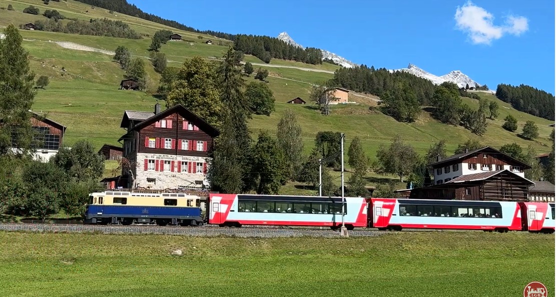 Danke an Hendrik Hauschild und LGB für das Video über die Lackierung, Folierung, Vorstellung und der ersten Fahrt der Ge 4/4 II der RhB Nr. 626 im Layout Alpine-Classic - Pullman Express.