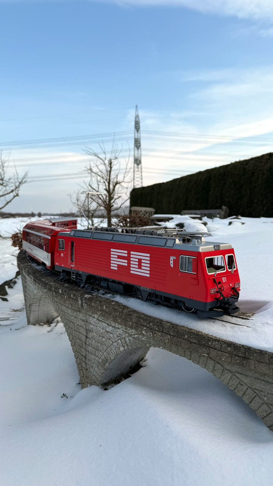 Weitere Bilder der  Erstauslieferung der HGe 4/4 II der FO - Herbstneuheit 2025. 